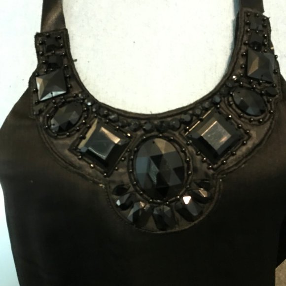 NEW 6 DEGREES JUNIORS MEDIUM BLACK HALTER NECK TOP TANK SHIRT BEADED JEWELS - Picture 3 of 4